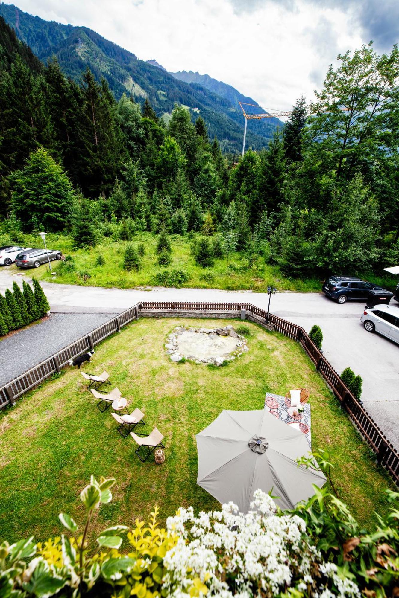 Pinetree Lodge ไมย์อาโฮเฟิน ภายนอก รูปภาพ