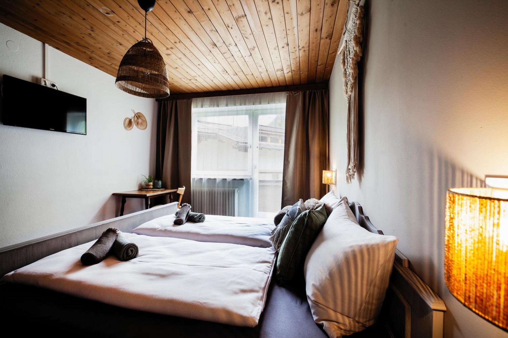 Pinetree Lodge ไมย์อาโฮเฟิน ภายนอก รูปภาพ