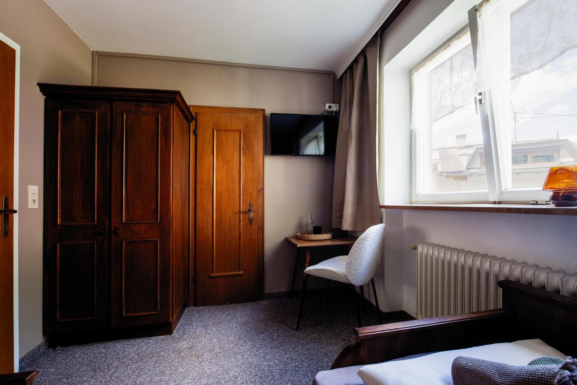 Pinetree Lodge ไมย์อาโฮเฟิน ภายนอก รูปภาพ